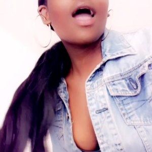 Meet your Posher, Jasmine